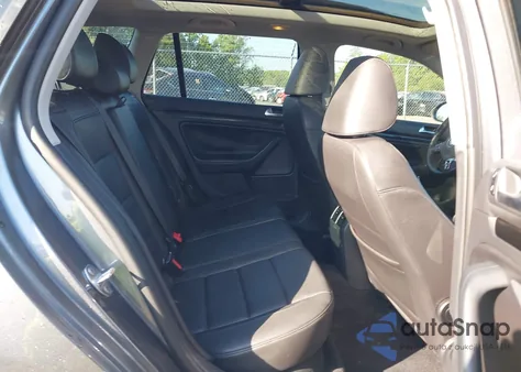 2013 Volkswagen Jetta Sportwagen 2.0L Tdi z USA, uszkodzony, nr VIN 3VWPL7AJ4DM613955